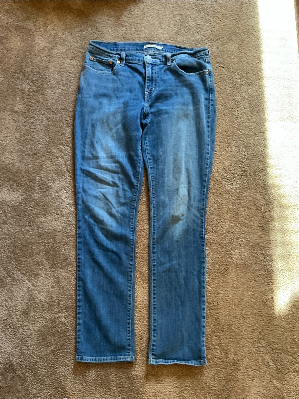 Levi's Women's Medium Blue Straight-Leg Jeans